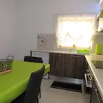 شقة Central Studio Apartment *