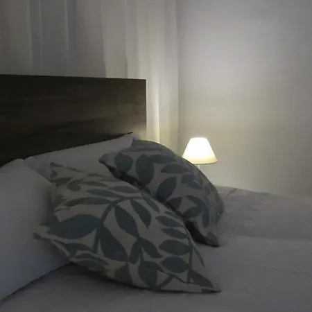 Central Studio Apartment Appartement Santa Vennera