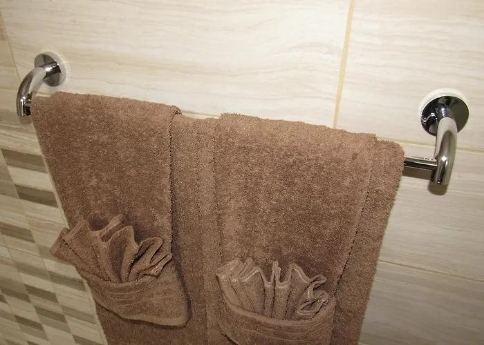 Central Studio Apartment * Santa Vennera