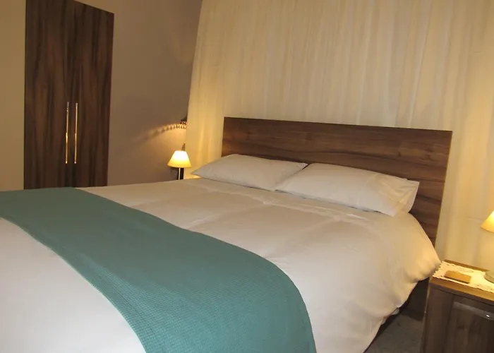 Central Studio Apartment Santa Vennera