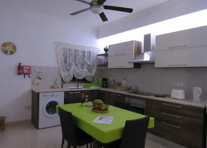 아파트 Central Studio Apartment Santa Vennera